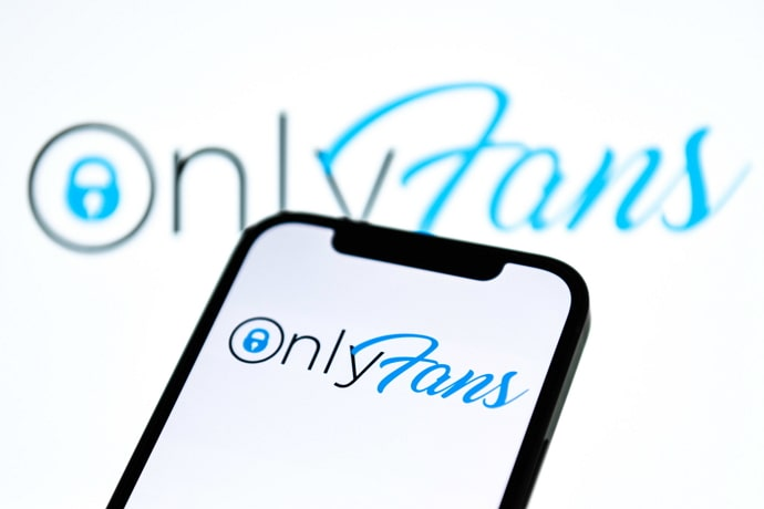 Logotipo onlyfans en el teléfono